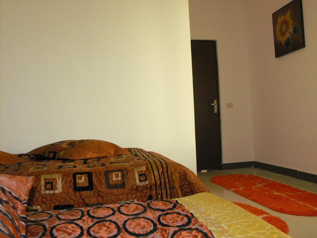 Casa Rustica Apart & Rooms Cîmpineanca Zewnętrze zdjęcie