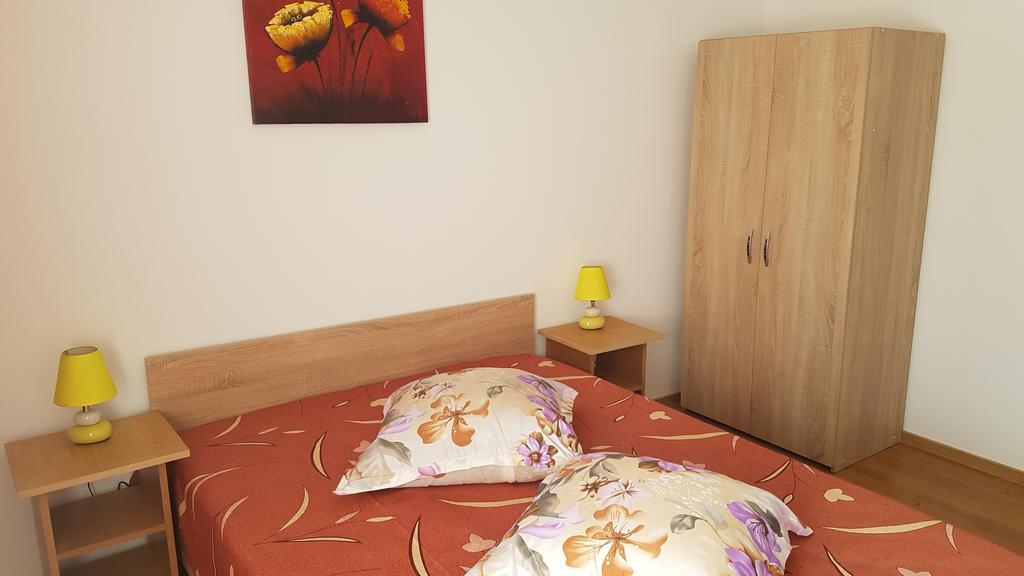 Casa Rustica Apart & Rooms Cîmpineanca Zewnętrze zdjęcie